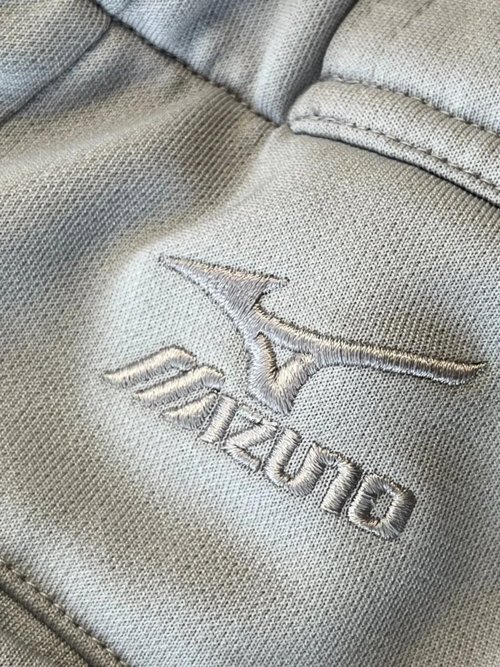 Mizuno performance softball